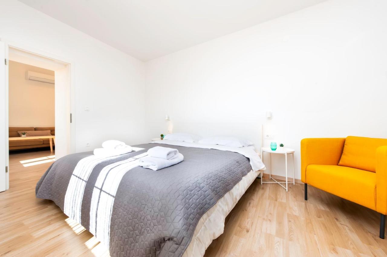City Comfort Apartments ロヴィニ エクステリア 写真