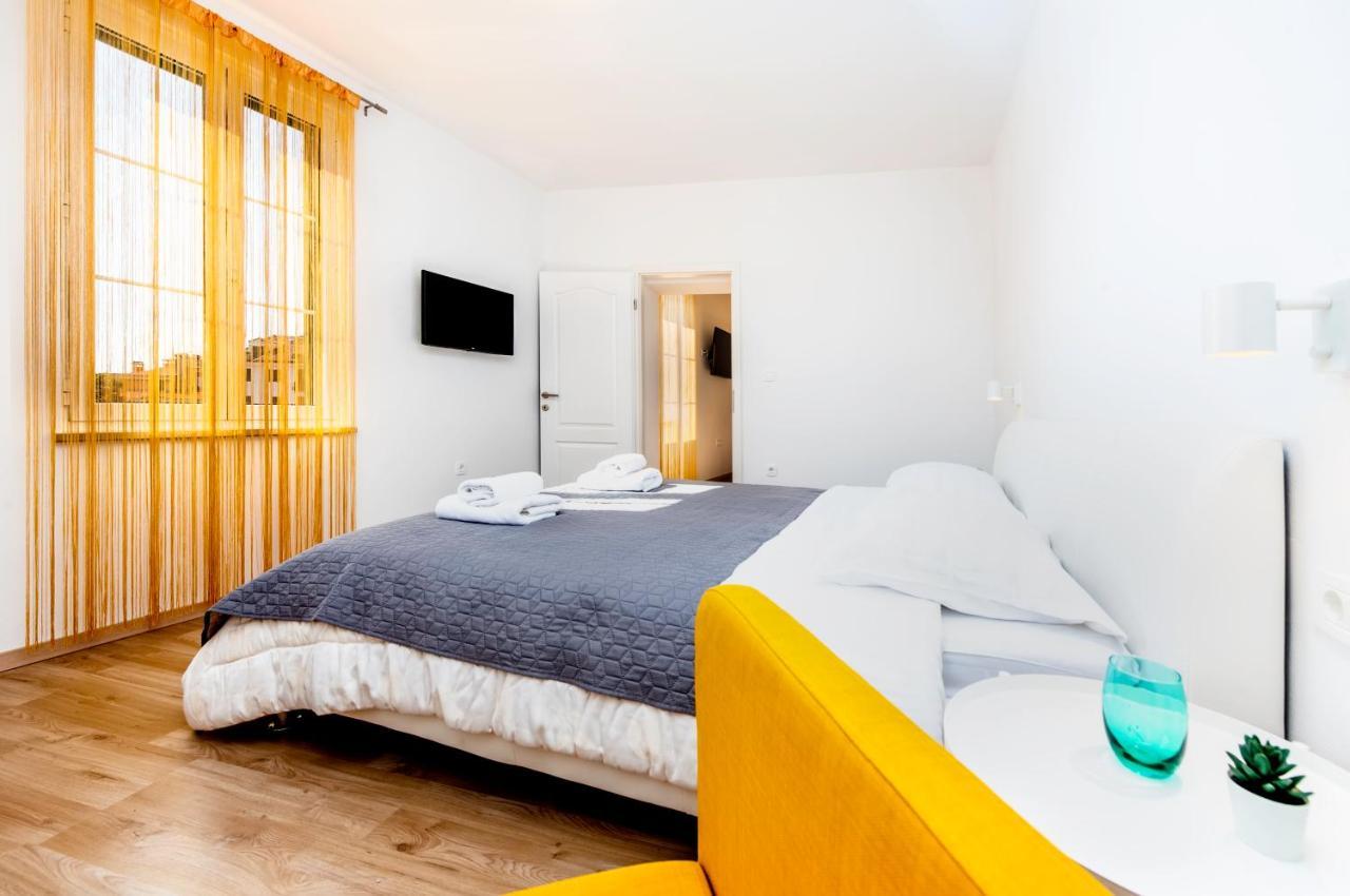 City Comfort Apartments ロヴィニ エクステリア 写真