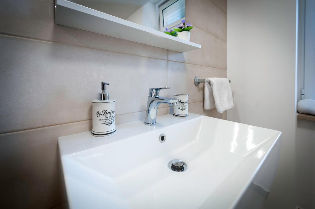 City Comfort Apartments ロヴィニ エクステリア 写真