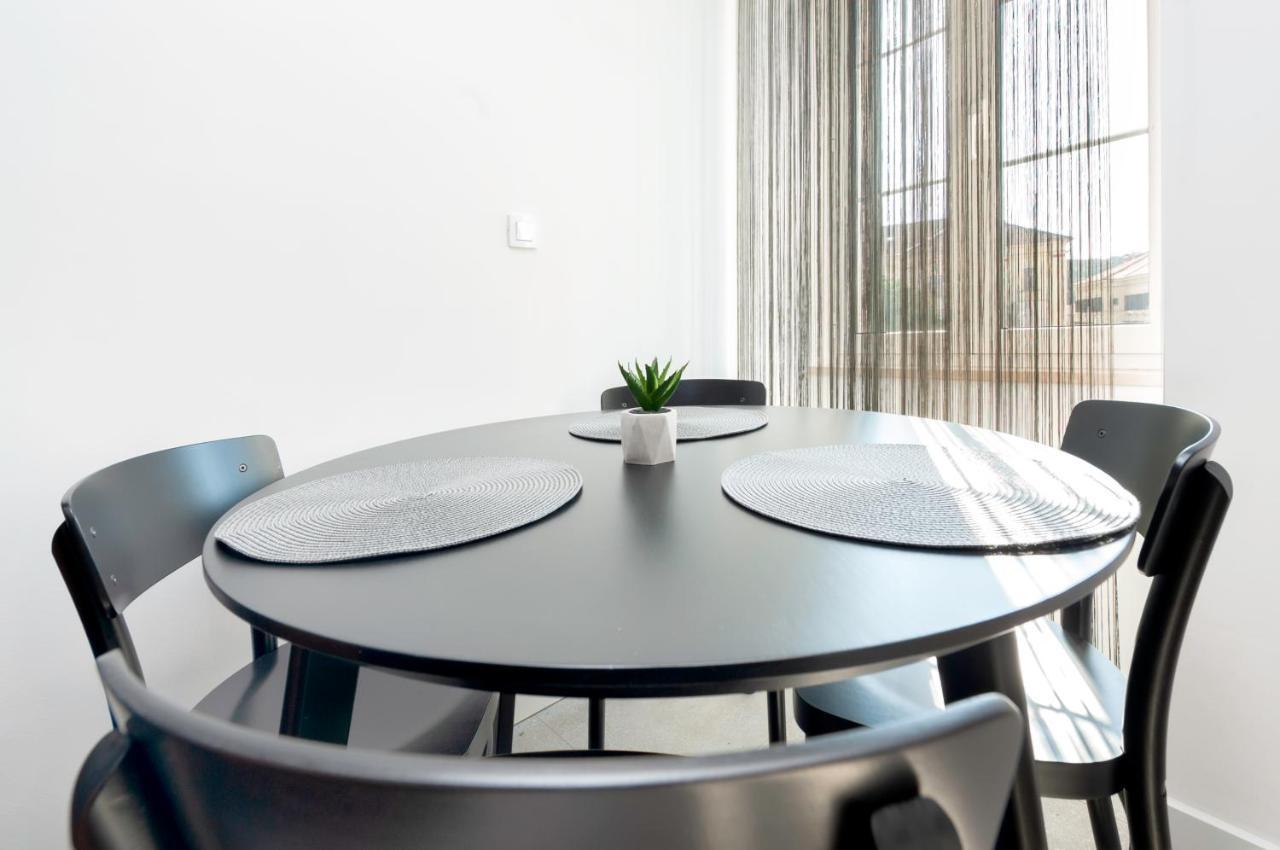 City Comfort Apartments ロヴィニ エクステリア 写真
